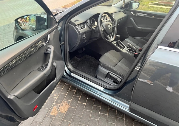 Skoda Octavia cena 58000 przebieg: 177825, rok produkcji 2017 z Wąsosz małe 191